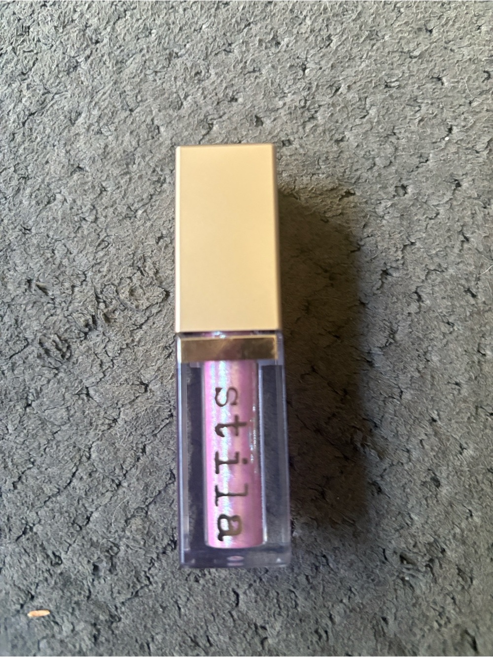 Stila liquid eyeshadow sunset Cove